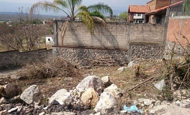 TERRENO USO DE SUELO MIXTO EN ESQUINA