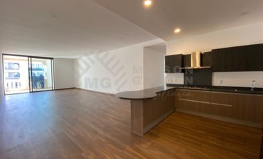 Departamento en Venta en Real Antigua, Zona Esmeralda, con 4 recámaras