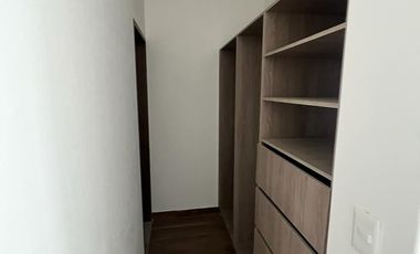 Departamento en Venta en Real Antigua, Zona Esmeralda, con 4 recámaras