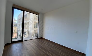 Departamento en Venta en Real Antigua, Zona Esmeralda, con 4 recámaras