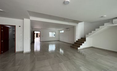 CASA NUEVA EN VENTA EN FRAC. 