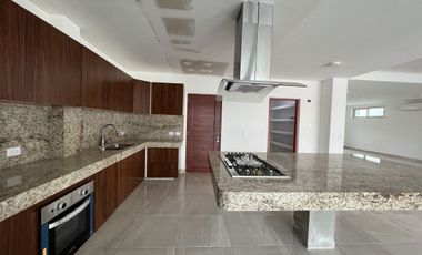 CASA NUEVA EN VENTA EN FRAC. 
