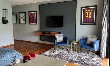 EN SAN JERÓNIMO, VENTA DE AMPLIA CASA EN CONDOMINIO