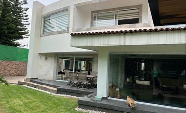 EN SAN JERÓNIMO, VENTA DE AMPLIA CASA EN CONDOMINIO