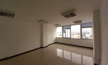 OFICINA EN ARRIENDO EN EL CENTRO/MANIZALES