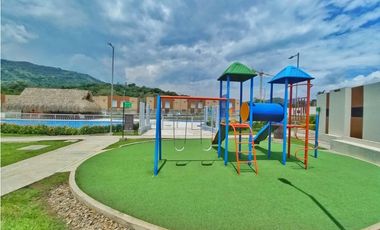 Maat vende Casa amoblada Condominio - Villeta 70M2 $ 360Millones