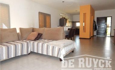 Casa en Venta en Altos de Hudson I