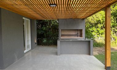 Casa en venta a estrenar en Golfersc.c.  Apto crédito.