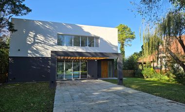 Casa en venta a estrenar en Golfersc.c.  Apto crédito.