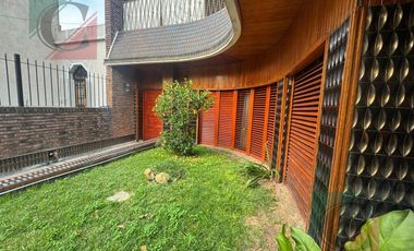 Casa 5 ambientes sobre lote propio