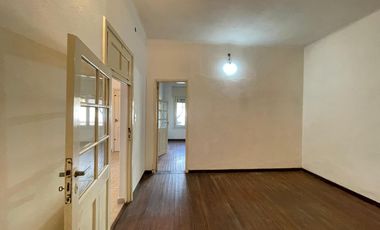 Casa en Alquiler en tomas guido al 500, moron