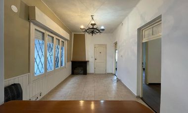 Casa en Alquiler en tomas guido al 500, moron