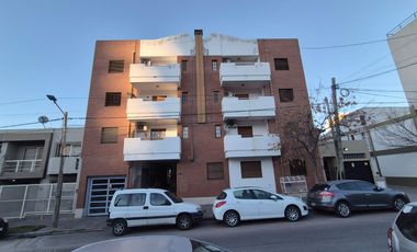 Departamento en  venta, 1 dormitorio, living comedor, cocina, balcón cerrado, baño completo!