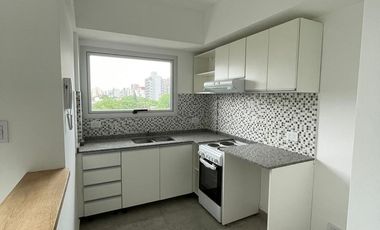 DEPARTAMENTO 2 AMBIENTES CON BALCON EN ALQUILER