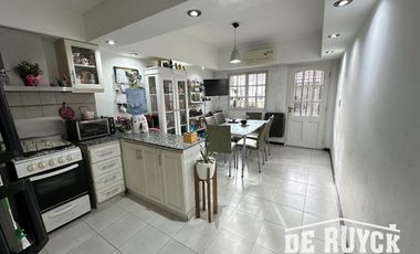 Triplex 3 dormitorios y pileta