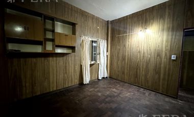 Venta de casa de 3 ambientes con cochera3 en Villa Dominico