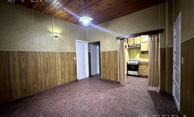 Venta de casa de 3 ambientes con cochera3 en Villa Dominico