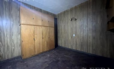 Venta de casa de 3 ambientes con cochera3 en Villa Dominico