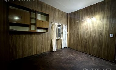 Venta de casa de 3 ambientes con cochera3 en Villa Dominico