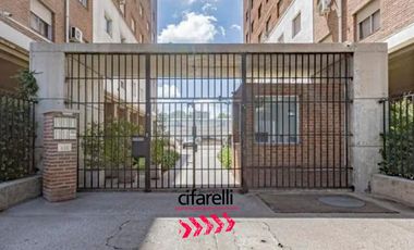 Alquiler - 4 ambientes - cochera - con balcon al frente