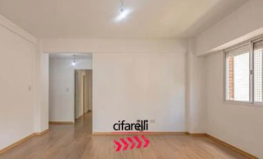 Alquiler - 4 ambientes - cochera - con balcon al frente