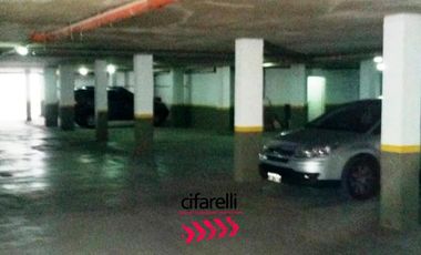 Alquiler - 4 ambientes - cochera - con balcon al frente