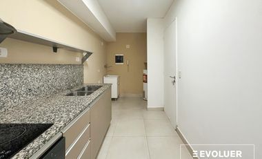 Alquiler departamento 3 ambientes con cochera y baulera en Quartier Polo, Las Cañitas