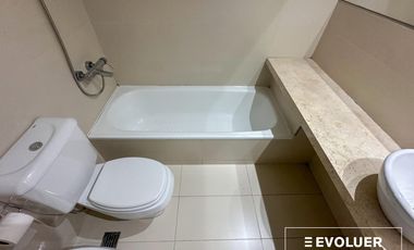 Alquiler departamento 3 ambientes con cochera y baulera en Quartier Polo, Las Cañitas