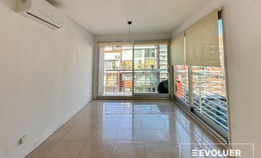Alquiler departamento 3 ambientes con cochera y baulera en Quartier Polo, Las Cañitas