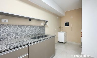 Alquiler departamento 3 ambientes con cochera y baulera en Quartier Polo, Las Cañitas