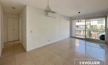 Alquiler departamento 3 ambientes con cochera y baulera en Quartier Polo, Las Cañitas