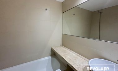Alquiler departamento 3 ambientes con cochera y baulera en Quartier Polo, Las Cañitas