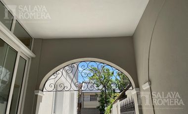 Alquiler Casa en La Lucila con muebles