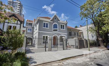 Alquiler Casa en La Lucila con muebles
