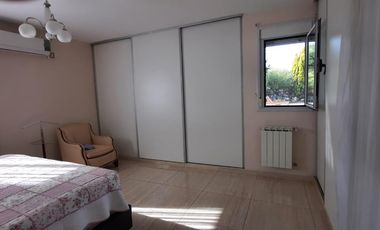 Casa en Los Mimbres - Barrio Cerrado