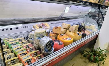 SE VENDE FONDE DE COMERCIO. (FIAMBRERIA-QUESERIA)