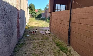 Casa con fondo en ALQUILER