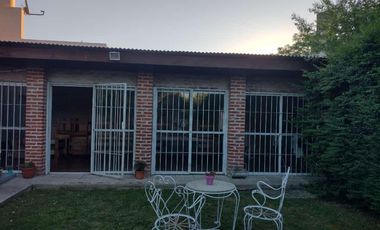 Casa en alquiler lujan calle Guiraldes 354