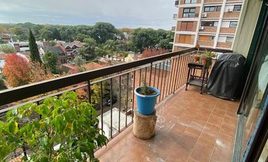 Departamento en  4 ambientes bien ubicado en Martinez