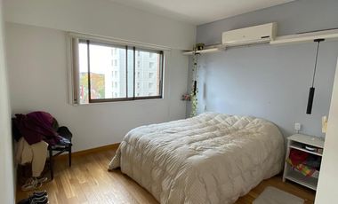 Departamento en  4 ambientes bien ubicado en Martinez