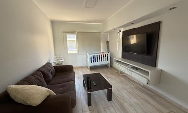 VENDE CASA EN BARRIO PRIVADO LA COMARCA, 3 DORMITORIOS