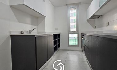 Venta departamento nivel gerencial 2 dormitorios con cochera central tower Neuquen Capital