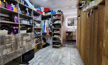 Venta de casa Independiente en la Estrella