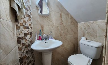 Venta de casa Independiente en la Estrella