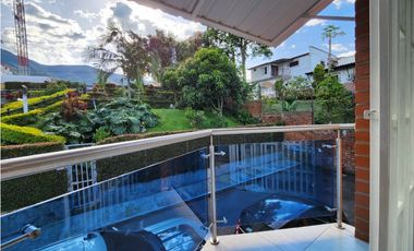 Venta de casa Independiente en la Estrella