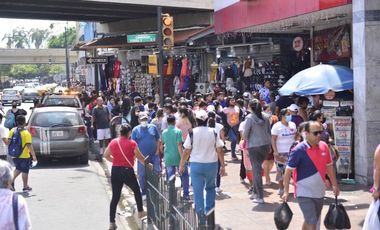 Edificio venta en Centro de Guayaquil, Avda Olmedo y Malecón Bahía