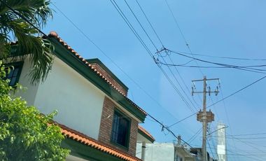 Casa en Venta en Col. Tolteca, Tampico Tamaulipas.
