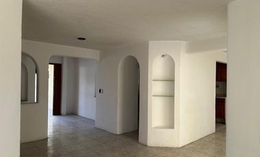 Virreyes, casa en coto, 3 recámaras, a 15 minutos de Plaza Galerías