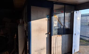 Bodega con Oficina, en Calle Chorrillos