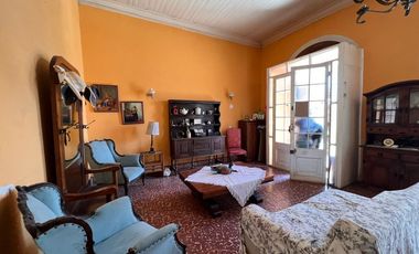 VENTA CASA ESQUINA CON LOCAL COMERCIAL EN CALLE CENTENARIO